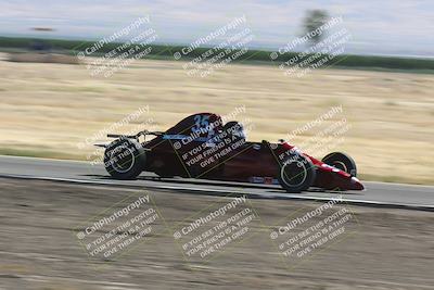 media/Jun-01-2024-CalClub SCCA (Sat) [[0aa0dc4a91]]/Group 4/Race/